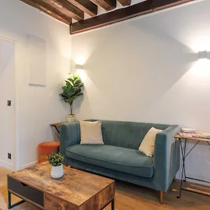 Superb La Sorbonne Latin Quarter Apartment Paris